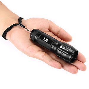 Lampe Torche Puissante Lighting EVER LE L8000 - Étanche IPX4, Zoomable, Piles Incluses, Aluminium Militaire pour Camping, Randonnée et Urgences